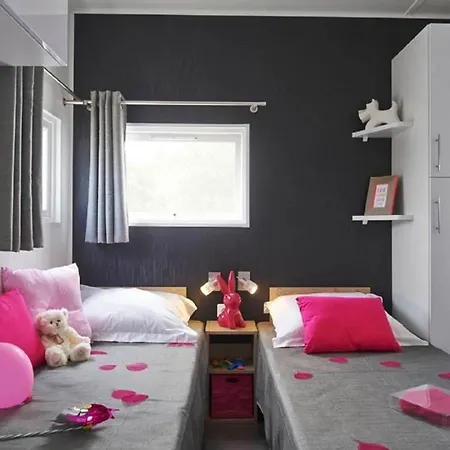 Casa vacanze In Mit Whirlpool, Terrasse Und Grill Wackersdorf